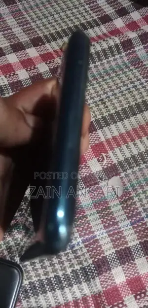 Huawei Mobile Device - Compact Smartphone with Modern Features