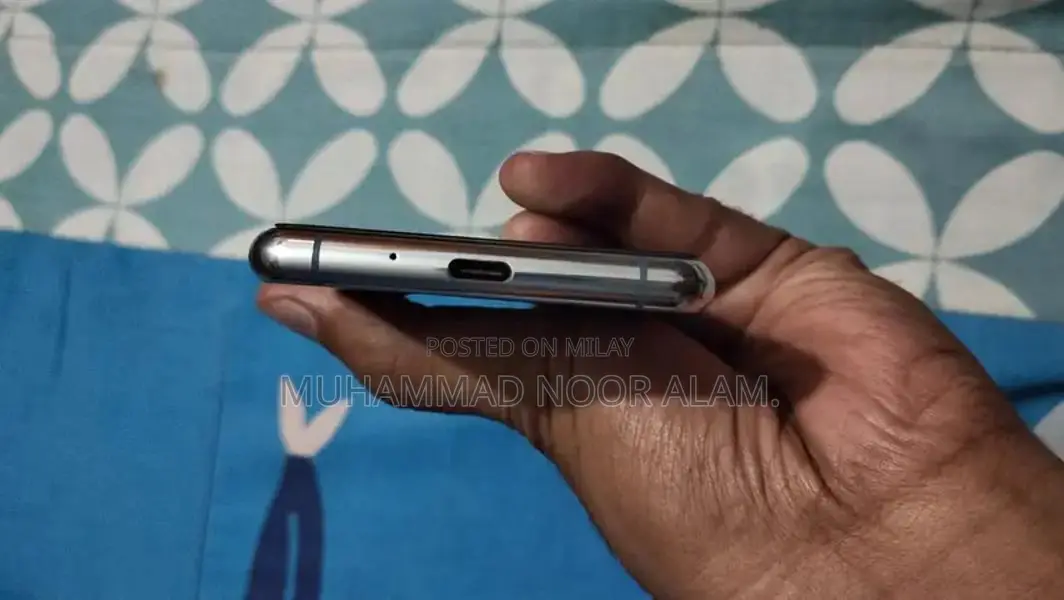 Sony Xperia 5 Mark II Smartphone Urgent Sale