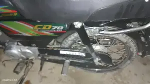 Photo - Honda CD 70 Motorcycle - Well-Maintained Classic Bike