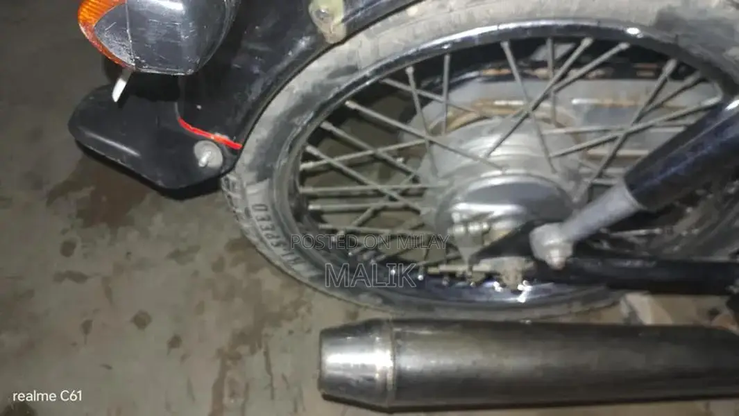 Honda CD 70 Motorcycle - Well-Maintained Classic Bike