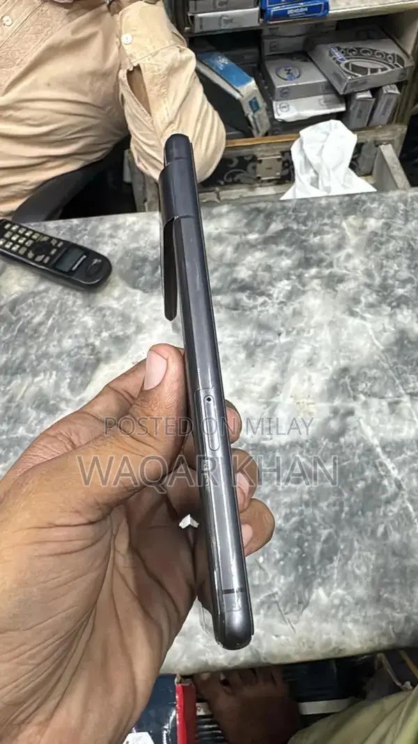 Google Pixel 7 Smartphone - 8GB RAM, 128GB Storage