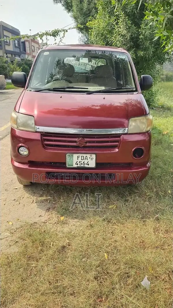 Suzuki APV Compact Minivan - Reliable Family Transport