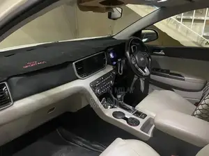 2020 KIA Sportage - Low Mileage FWD SUV in Excellent Condition