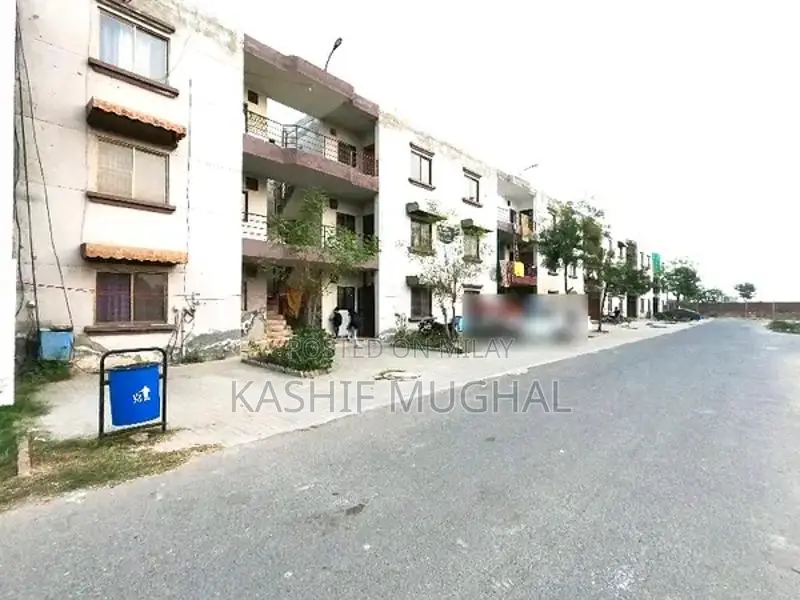 Get This Amazing Prime Location 5 Marla Flat Available In Khayaban-e-A