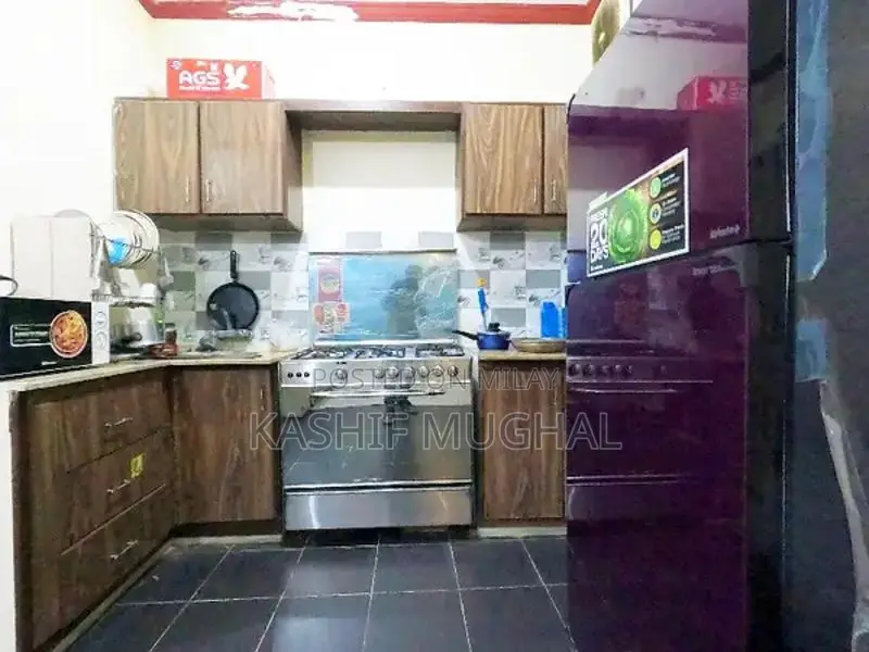 Get This Amazing Prime Location 5 Marla Flat Available In Khayaban-e-A