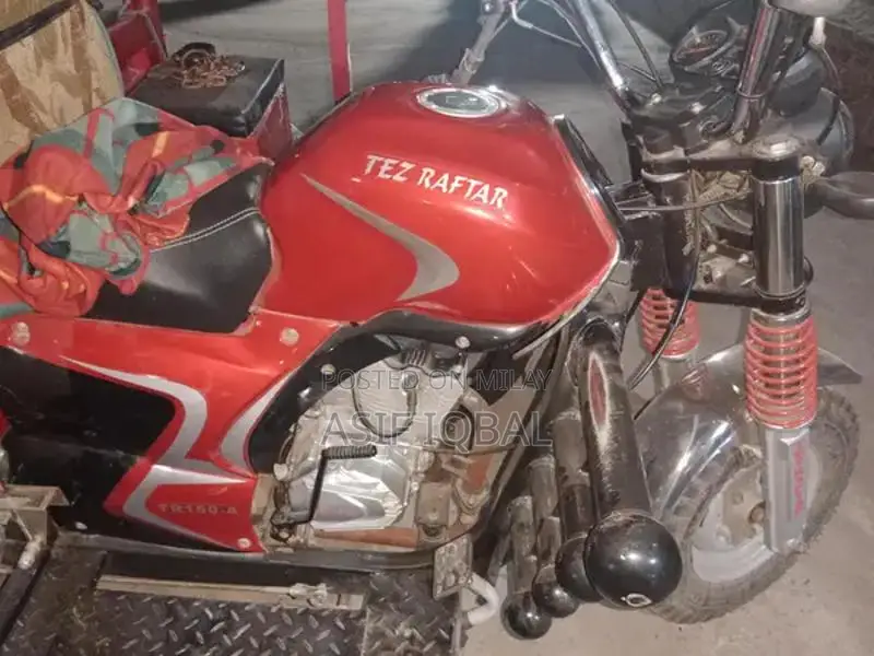Lodar riksha Tez Raftar 150cc  fresh condition urgent sail