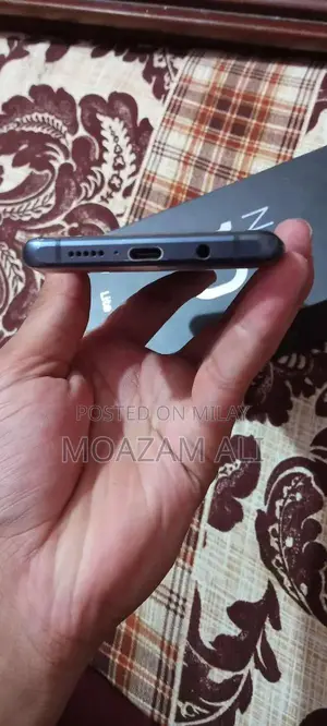 Xiaomi Note 10 Lite Smartphone with 8GB RAM and 128GB Storage