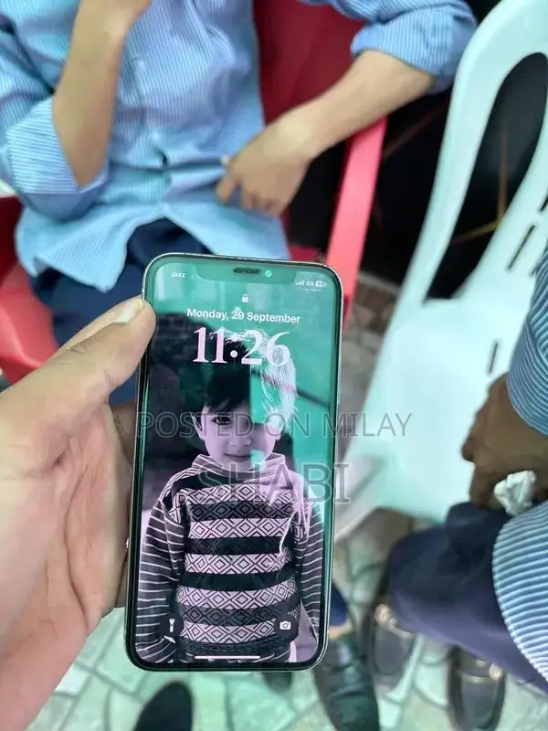 Pta approved iPhone x battery pannel replace with geniun battery pnnel