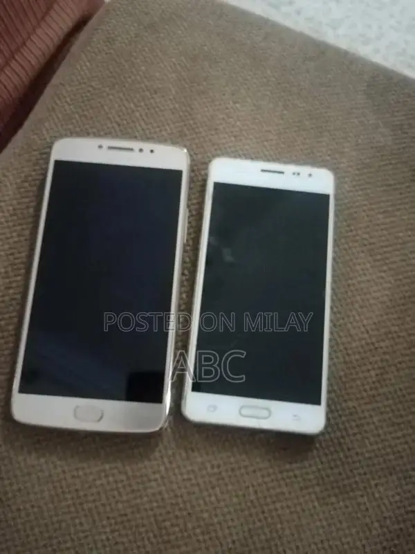 2 off set Motorola and samsung