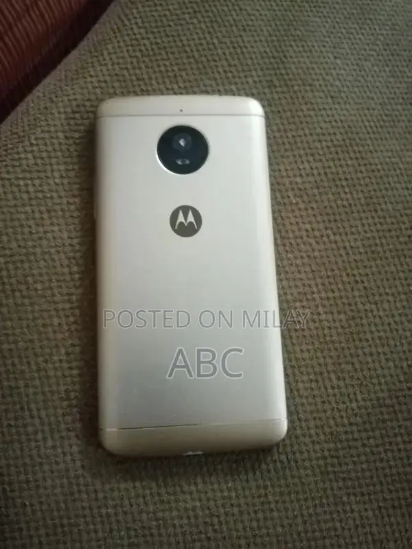 2 off set Motorola and samsung