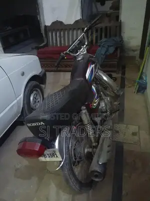 CG 125 Sealed Engine Motorcycle - Low Mileage 2022 Model