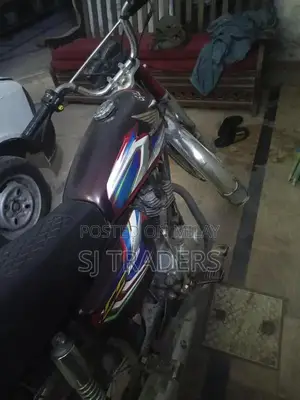 CG 125 Sealed Engine Motorcycle - Low Mileage 2022 Model