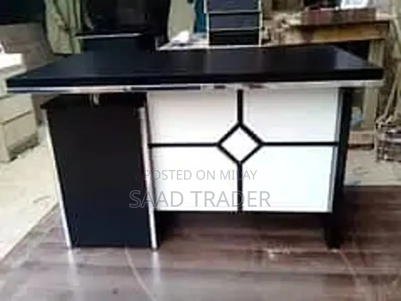 Modern Office Furniture Set: Computer Table and Chair Collection