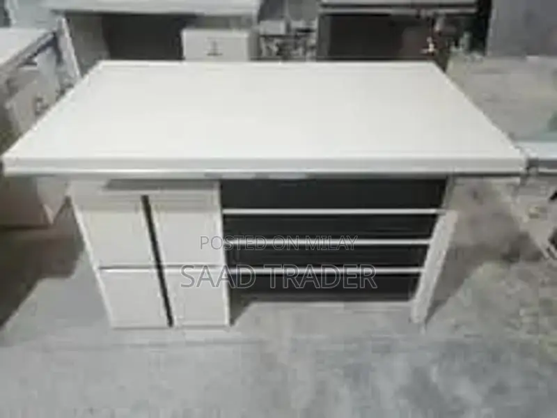 Modern Office Furniture Set: Computer Table and Chair Collection