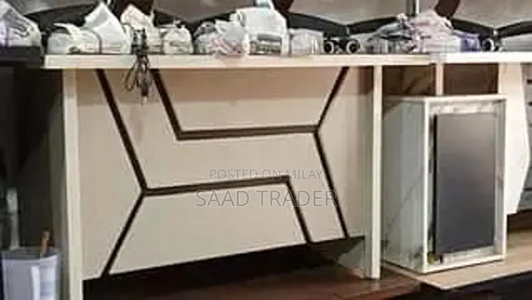 Modern Office Furniture Set: Computer Table and Chair Collection