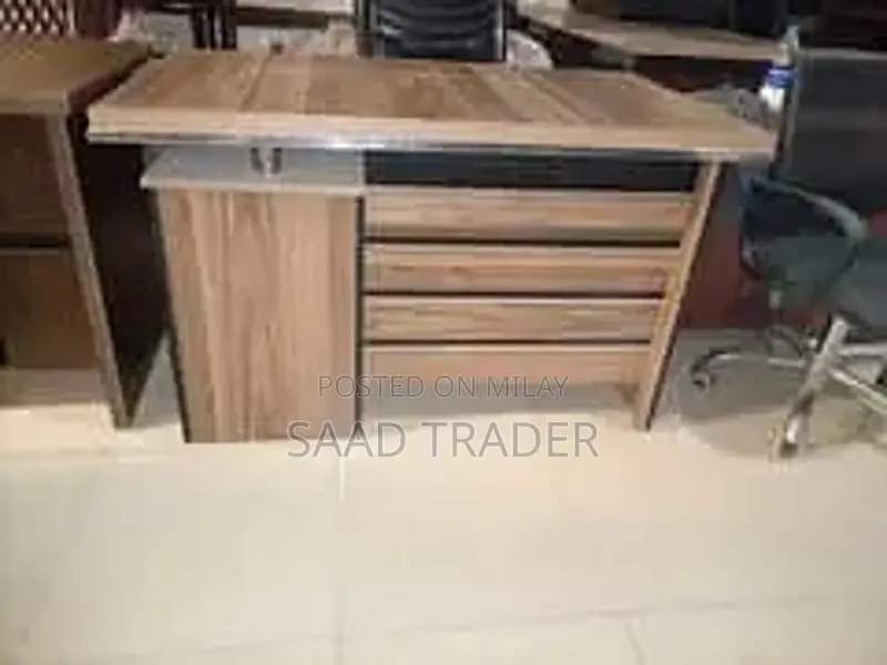 Modern Office Furniture Set: Computer Table and Chair Collection