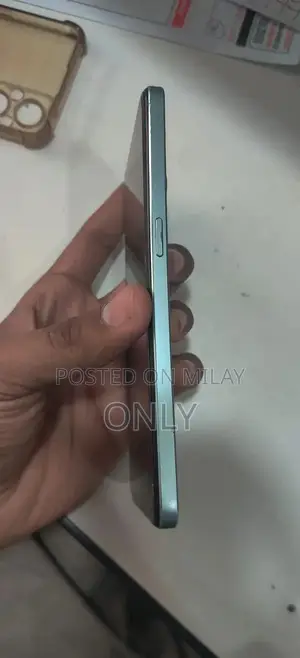 Oppo f21pro 5g 8ram 128gb