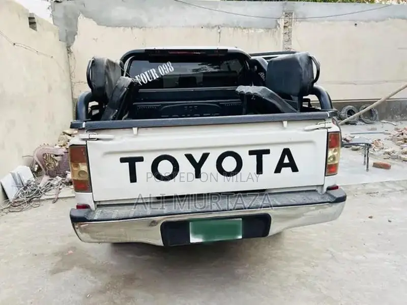 Toyota Hilux Tiger Genuine One-Owner Classic Pickup Truck
