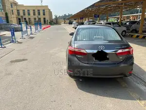 Toyota Corolla Altis Automatic Sedan 2016 Excellent Condition