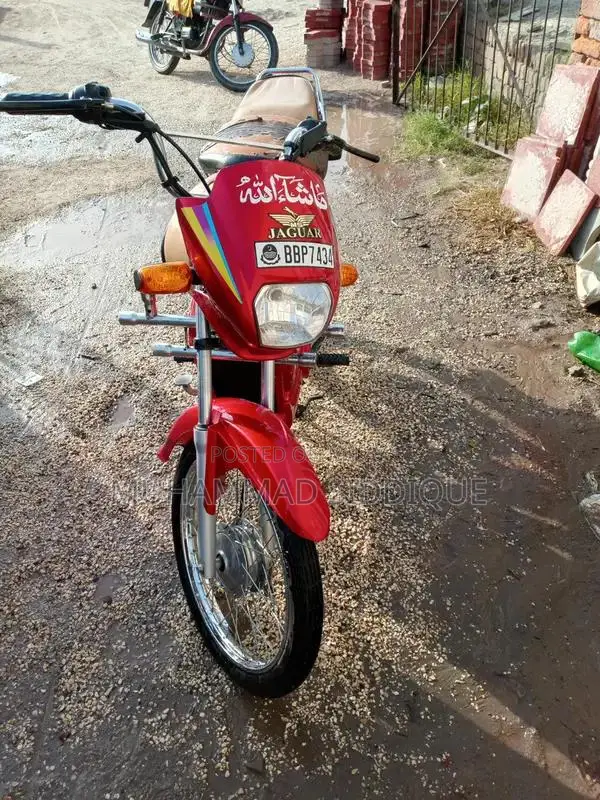 High-Performance V8 Motorcycle