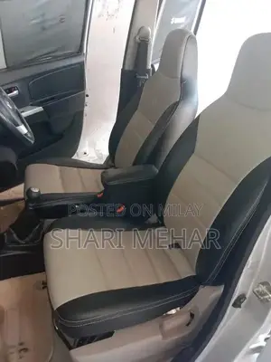 Suzuki Wagon R Silver Sedan Compact Car