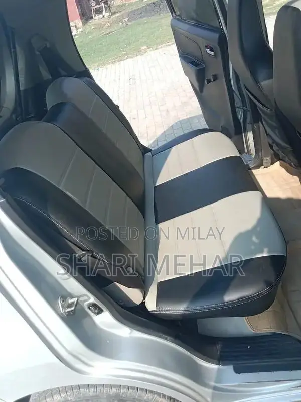 Suzuki Wagon R Silver Sedan Compact Car