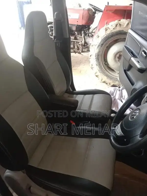 Suzuki Wagon R Silver Sedan Compact Car