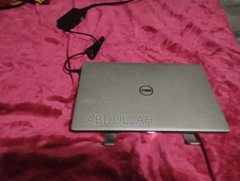 Dell xps 13  i5 7th