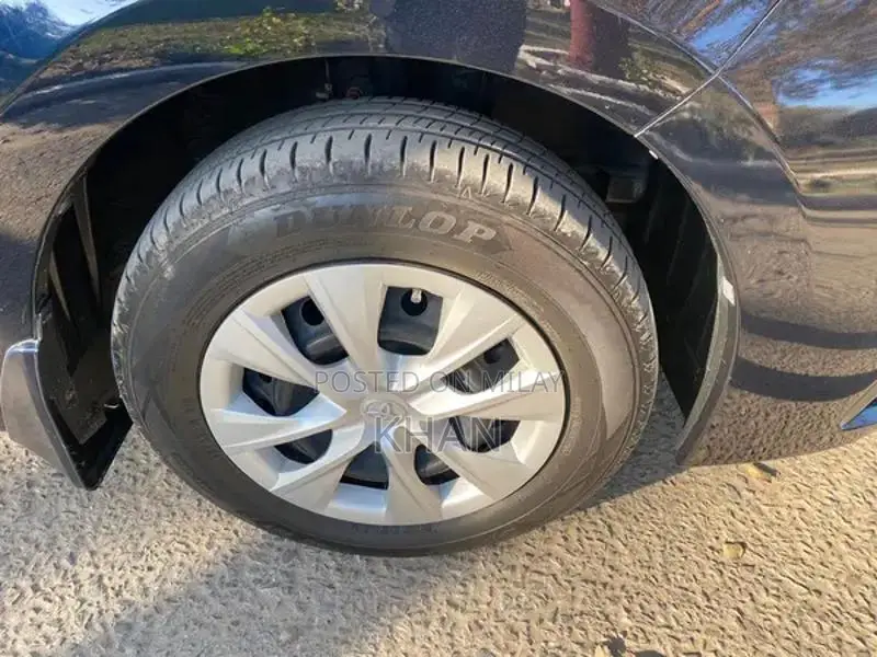 Corolla Gli Officer Owned