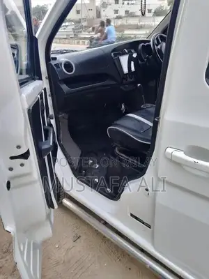 Changan Karvaan 2022 Compact Family MPV