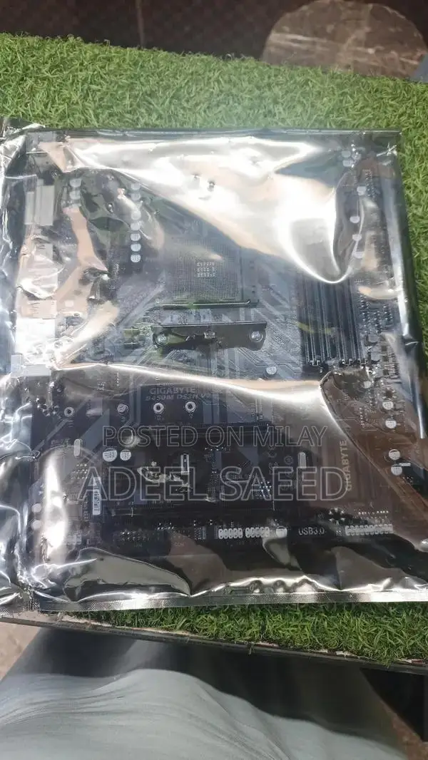 Gigabyte B450M DS3H V2 Motherboard for AMD Ryzen Processors