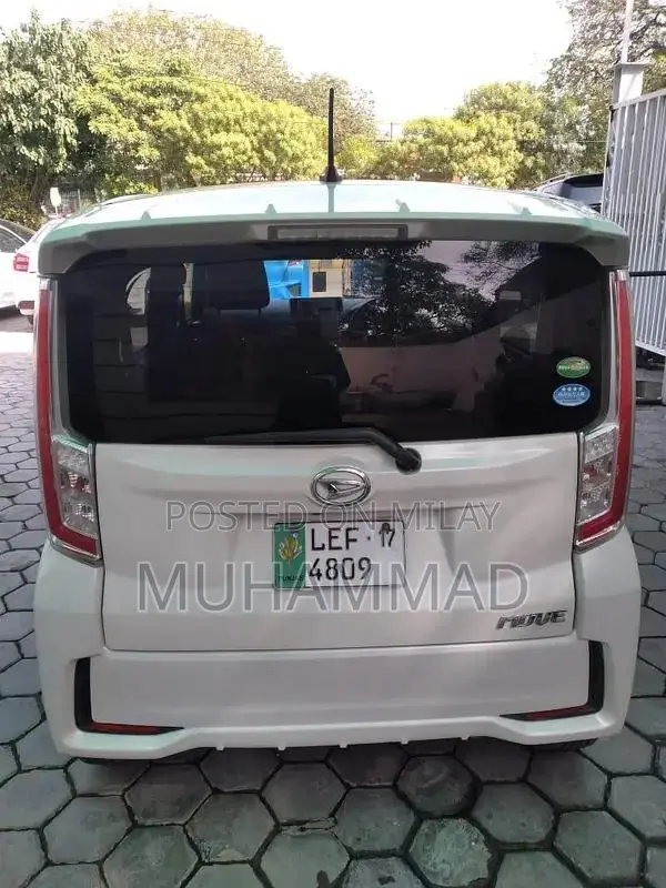 Daihatsu Move Compact Hatchback Urban City Car