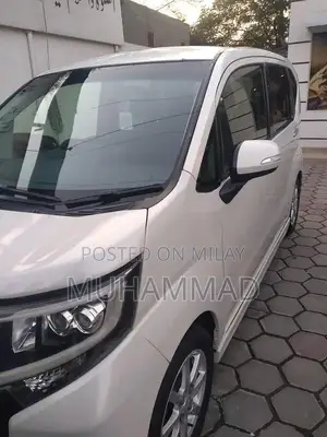 Daihatsu Move Compact Hatchback Urban City Car