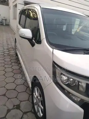 Daihatsu Move Compact Hatchback Urban City Car