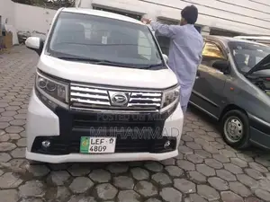 Daihatsu Move Compact Hatchback Urban City Car