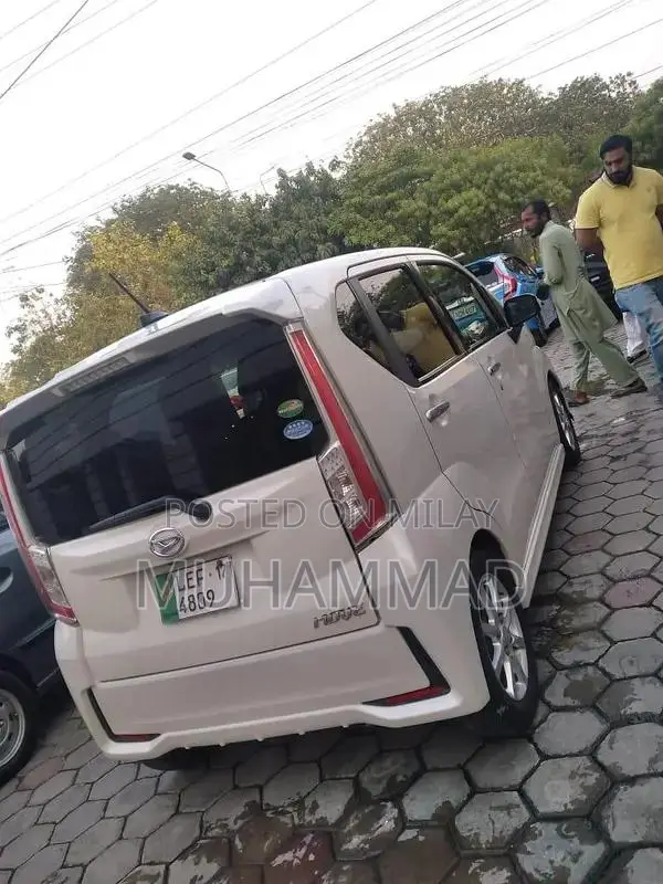 Daihatsu Move Compact Hatchback Urban City Car