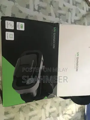 VR Headset in Excellent Condition - Barely Used
