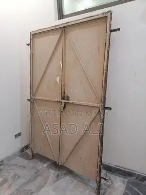 Photo - Iron Double Door - 4x6 Feet Sturdy Home Entrance