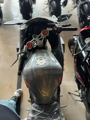 Ducati 400cc GT Motorcycle - 2025 Edition with Advanced Features