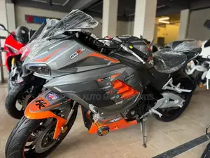 Ducati 400cc GT Motorcycle - 2025 Edition with Advanced Features