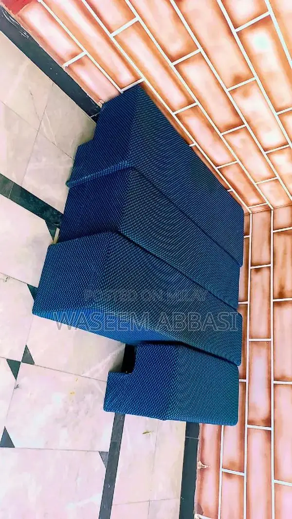 Suzuki Bolan Car Seats - Lightly Used, Excellent Condition