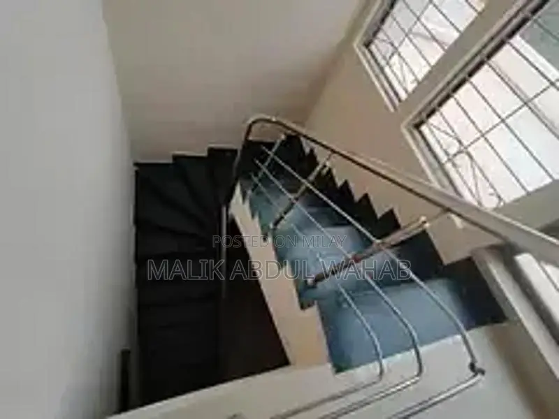 Fully Furnished 10 Marla Double Storey House with 4 Bedrooms