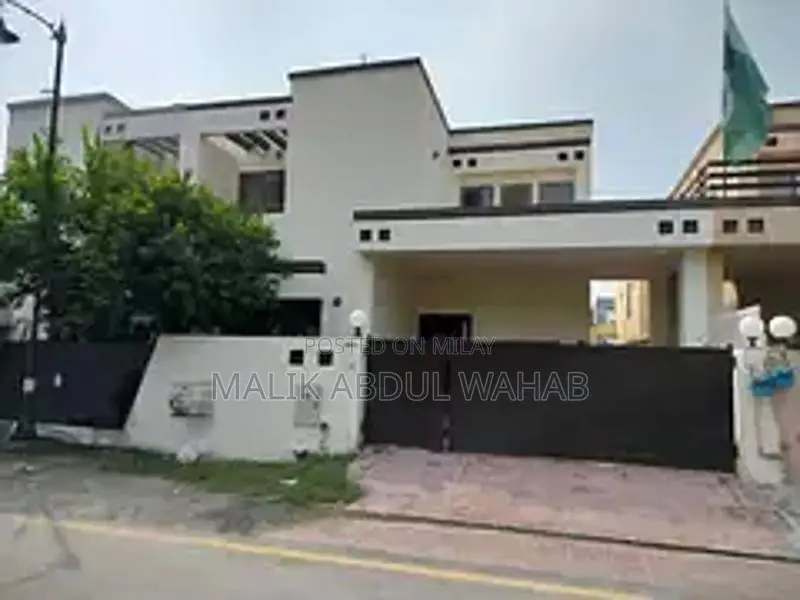 Fully Furnished 10 Marla Double Storey House with 4 Bedrooms