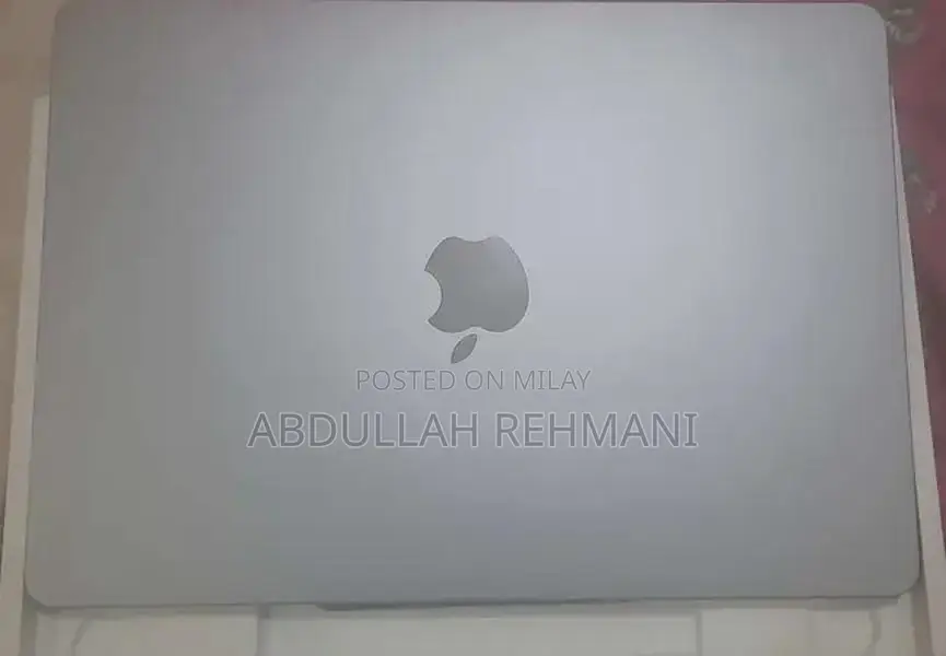 MacBook Air A2681 13.6-Inch Ultralight Laptop