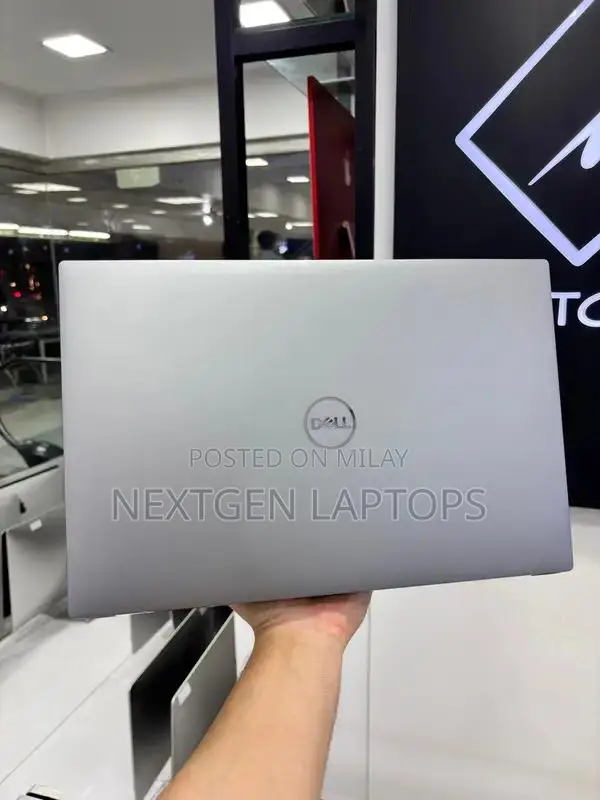 Dell Precision 5550 Mobile Workstation - Intel Core i7, 32GB RAM