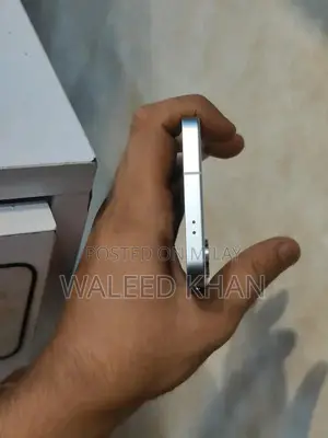 Samsung Galaxy S24 Smartphone - 8GB RAM, 128GB Storage