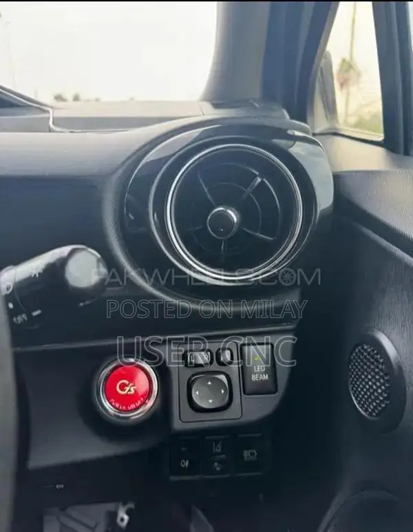 Toyota Aqua GS Hybrid Compact Hatchback 2016 Import