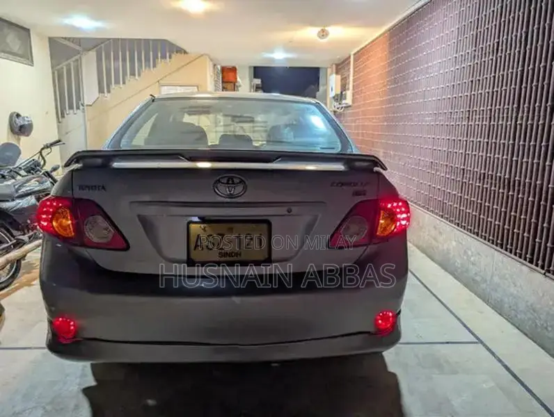 Toyota Corolla 1.3 VVTi Sedan - Efficient Compact Car