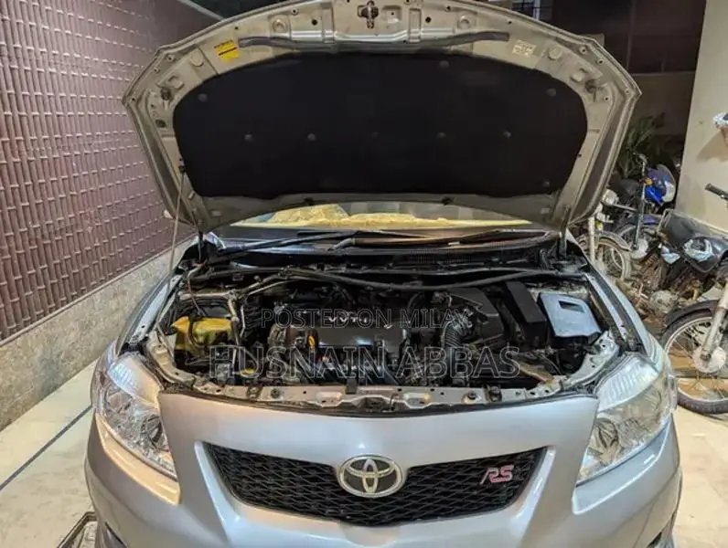 Toyota Corolla 1.3 VVTi Sedan - Efficient Compact Car