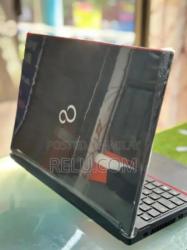 Fujitsu Lifebook E556 Business Laptop Core i5